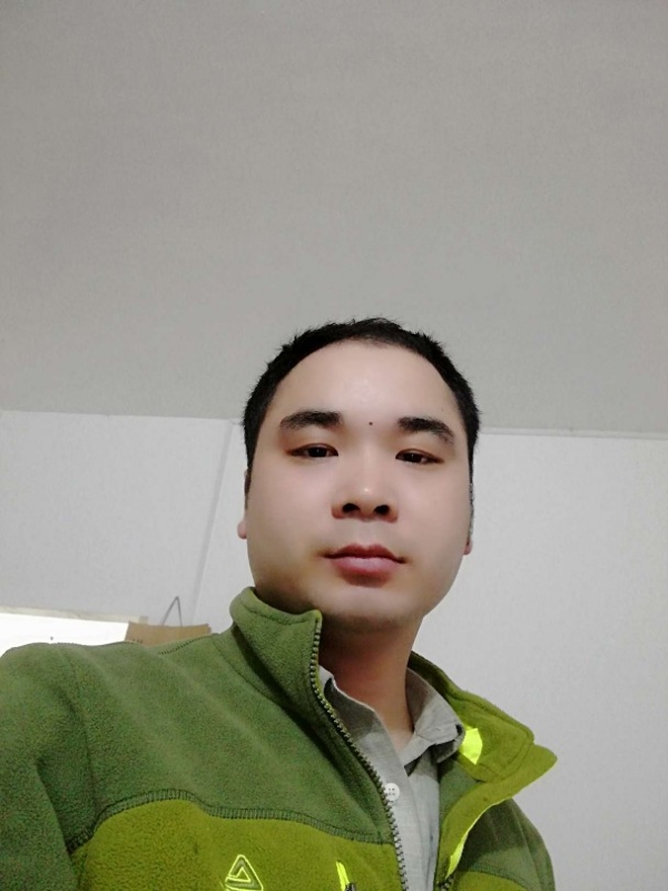 王群松的第一张照片--驻马店相亲服务中心