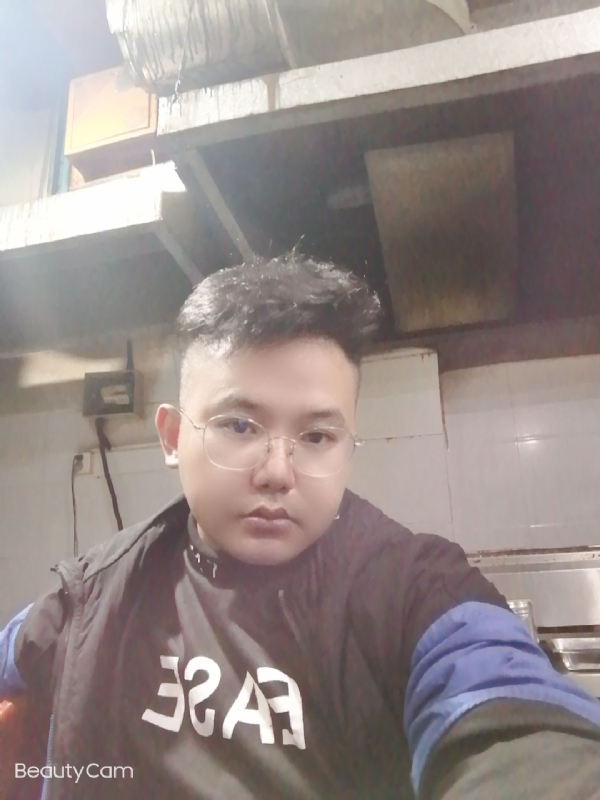 棒哥的第一张照片--驻马店相亲服务中心