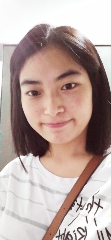 向日葵无一例外的第三张照片--驻马店相亲服务中心