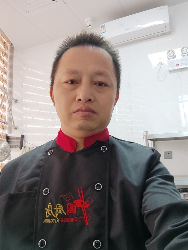 圆梦的第一张照片--驻马店相亲服务中心