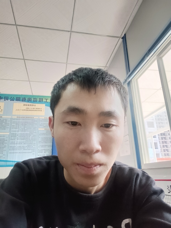 小哥哥的第一张照片--驻马店相亲服务中心