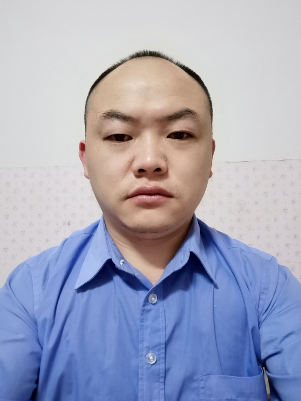 与子携老的第一张照片--驻马店相亲服务中心