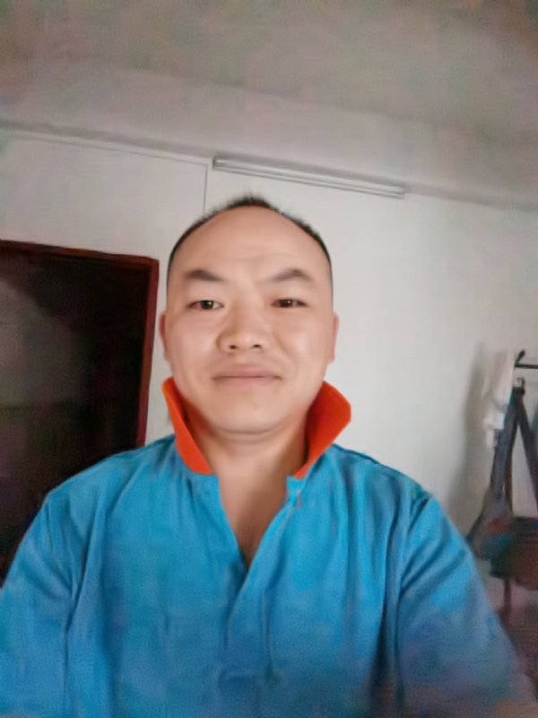 与子携老的第四张照片--驻马店相亲服务中心