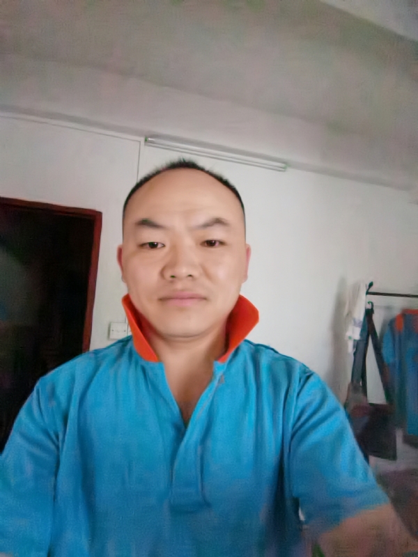 与子携老的第五张照片--驻马店相亲服务中心