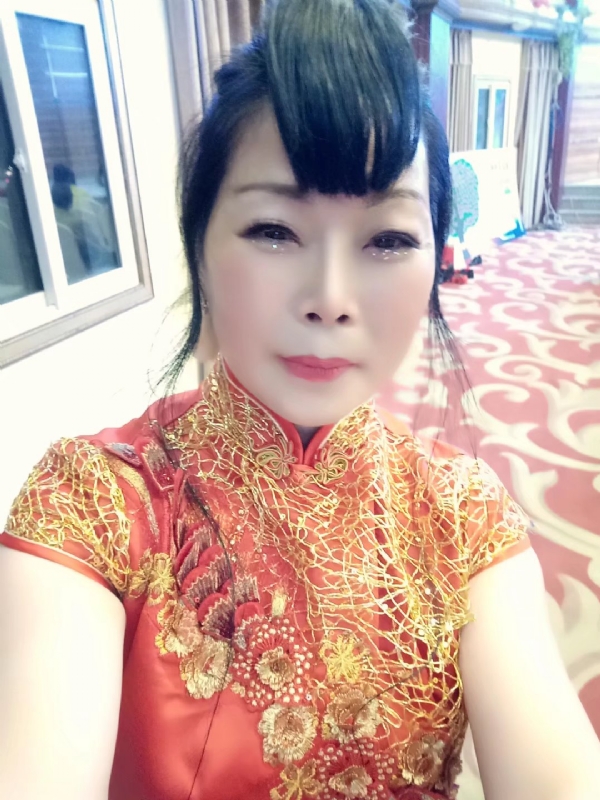 冰雪的第一张照片--驻马店相亲服务中心