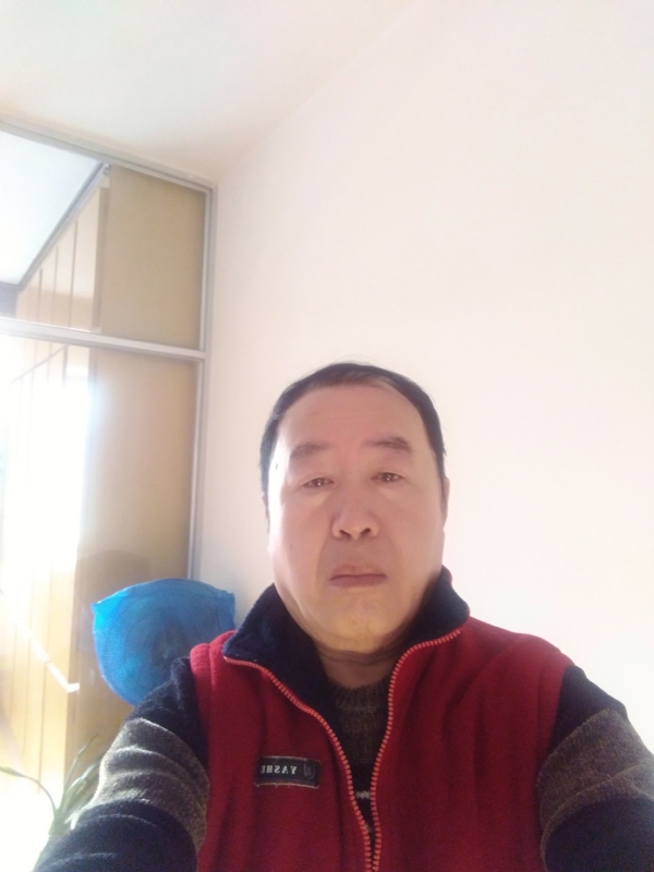 快乐的第一张照片--驻马店相亲服务中心