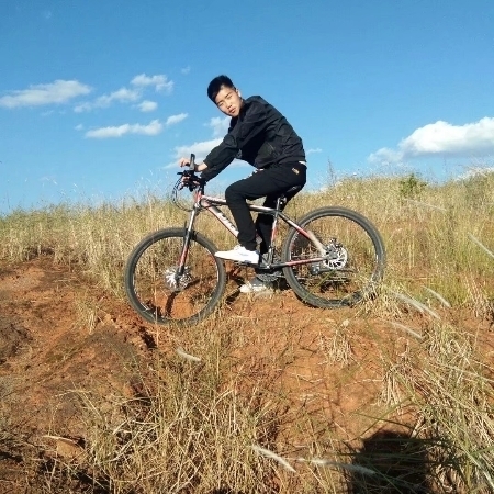 南辞的第一张照片--驻马店相亲服务中心