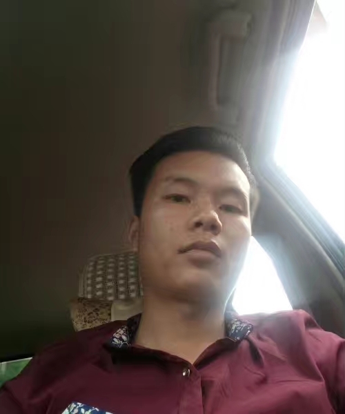 单亲爸爸的第一张照片--驻马店相亲服务中心