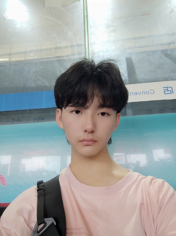 钱嘉豪的第二张照片--驻马店相亲服务中心