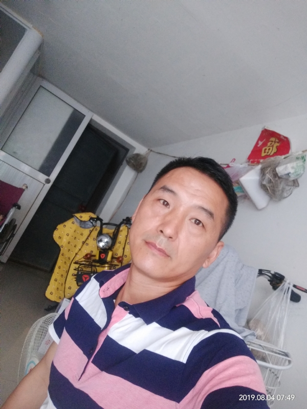 啊豹的第一张照片--驻马店相亲服务中心