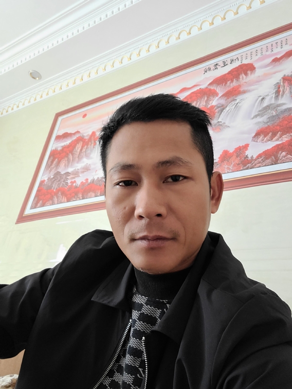 大叔的第一张照片--驻马店相亲服务中心