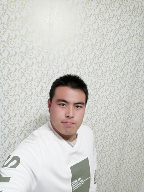 看草莓在跳舞的第一张照片--驻马店相亲服务中心