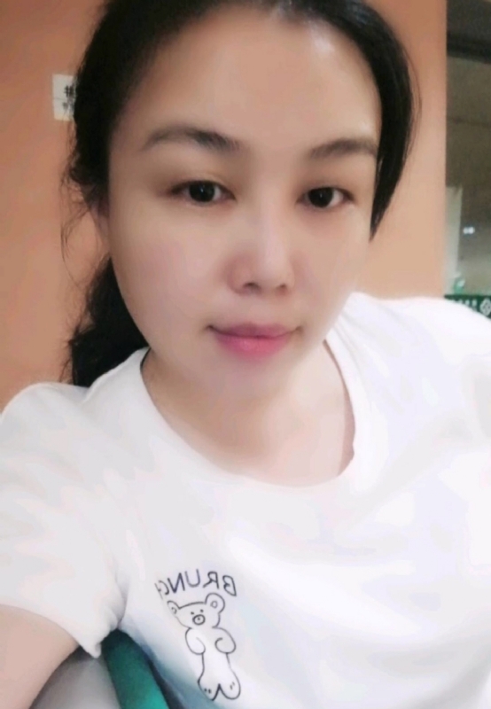 淡淡的云的第三张照片--驻马店相亲服务中心