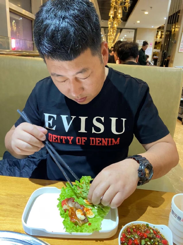 砒霜的第一张照片--驻马店相亲服务中心