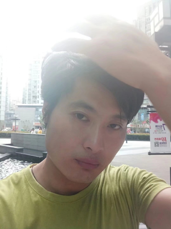 钢铁侠的第一张照片--驻马店相亲服务中心