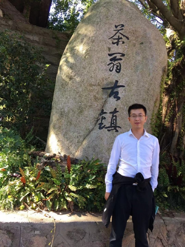 zw的第二张照片--驻马店相亲服务中心