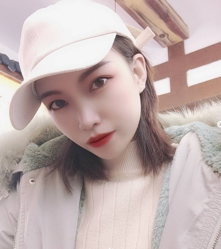 小婉的第一张照片--驻马店相亲服务中心