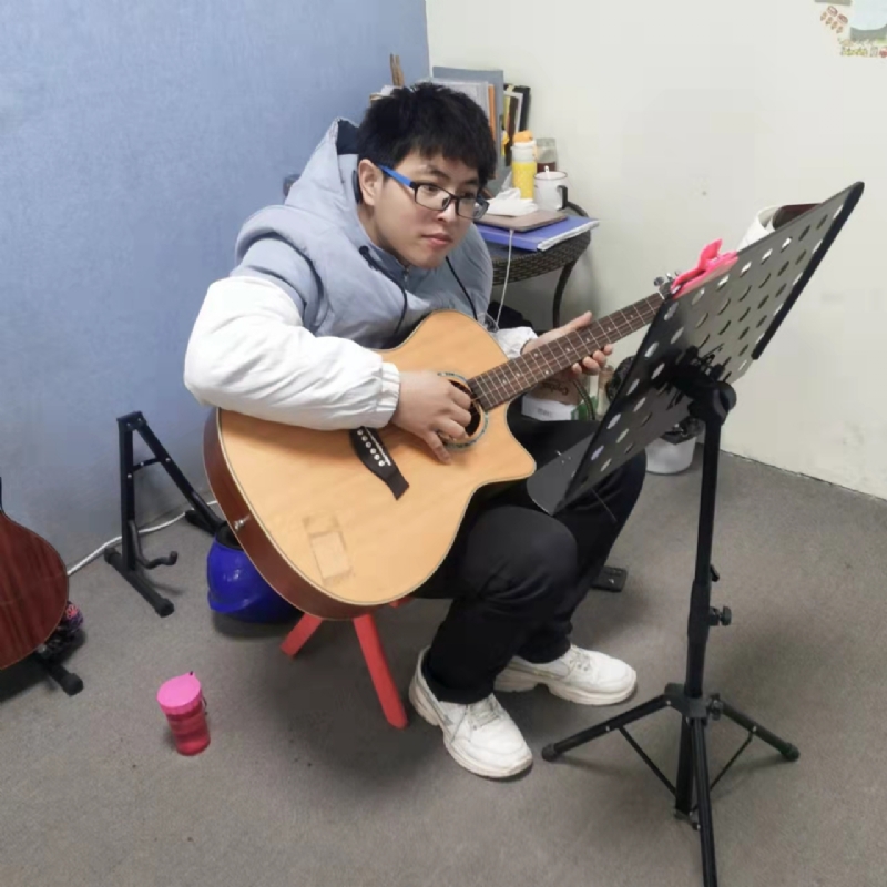 连城诀的第二张照片--驻马店相亲服务中心