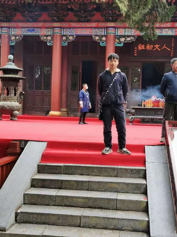 单身的小草的第三张照片--驻马店相亲服务中心