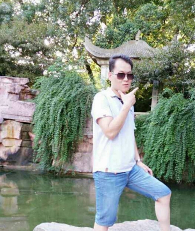 随缘的第一张照片--驻马店相亲服务中心