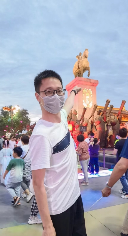 一休哥的第一张照片--驻马店相亲服务中心