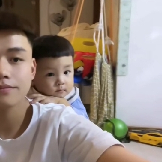 嘻嘻嘻的第一张照片--驻马店相亲服务中心