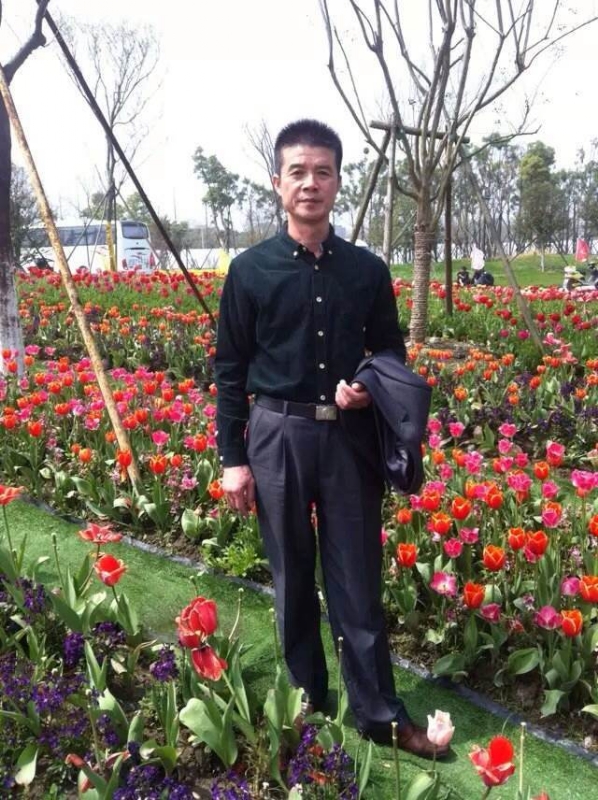 蓝天的第一张照片--驻马店相亲服务中心