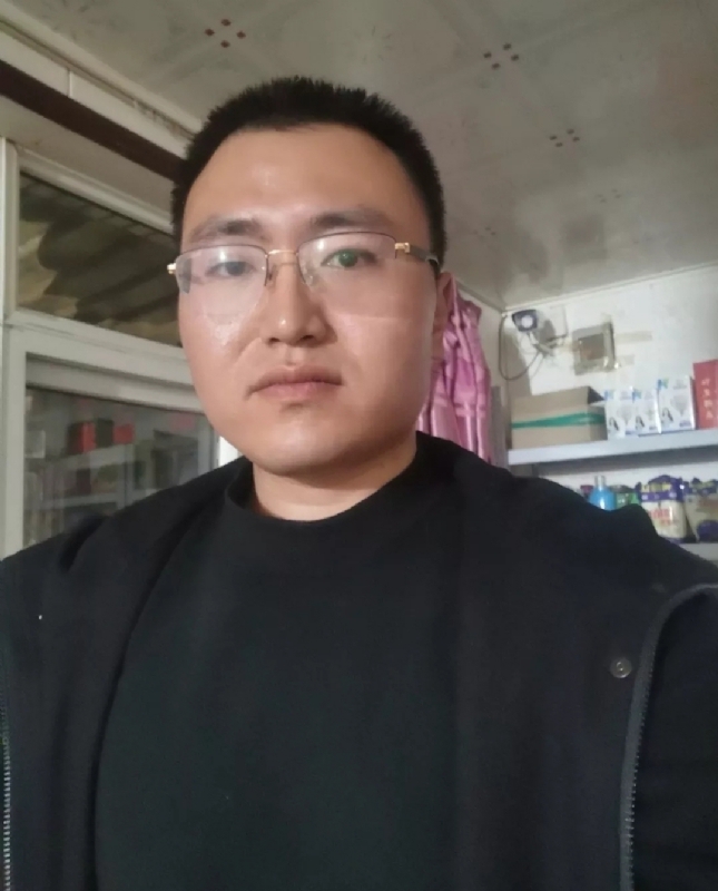 白杨的第二张照片--驻马店相亲服务中心