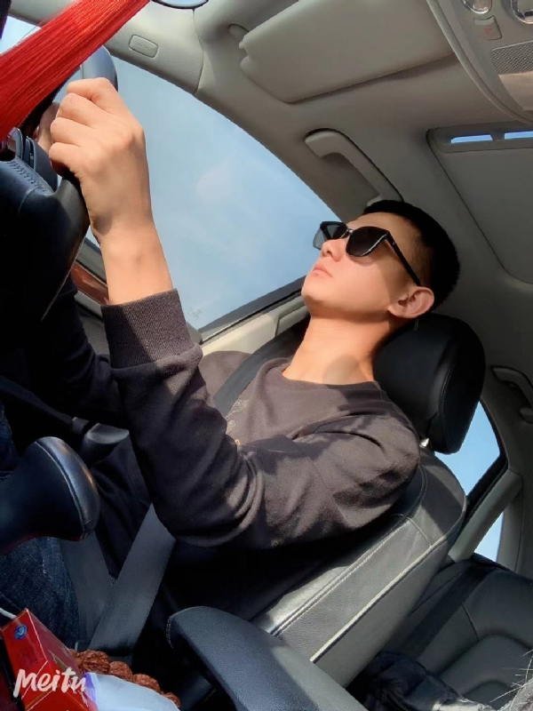 小五的第一张照片--驻马店相亲服务中心