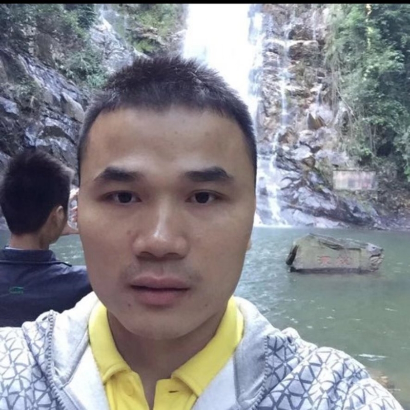 老梁的第一张照片--驻马店相亲服务中心