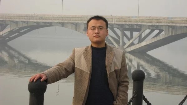 云中望月的第一张照片--驻马店相亲服务中心