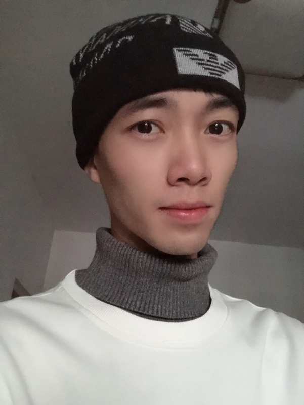 小良先生的第一张照片--驻马店相亲服务中心