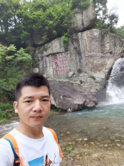 愿得一人心的第一张照片--驻马店相亲服务中心