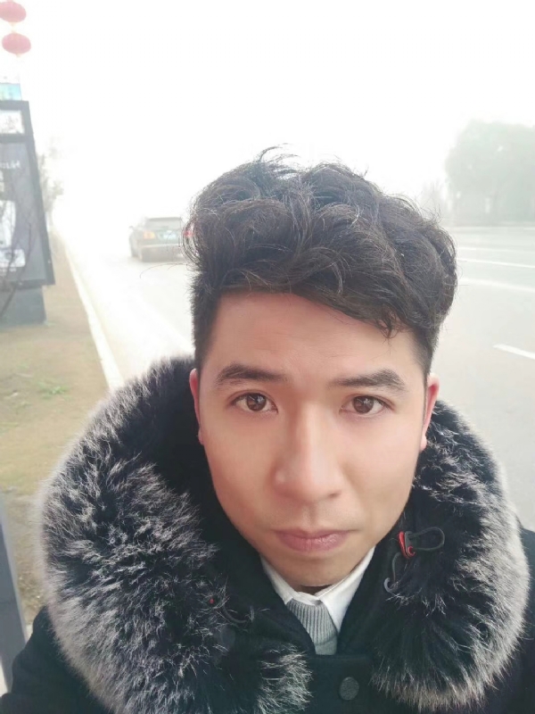 开心快乐每一天的第一张照片--驻马店相亲服务中心