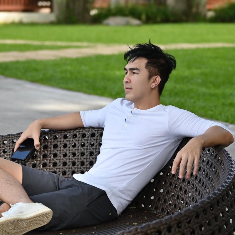 老曾的第一张照片--驻马店相亲服务中心