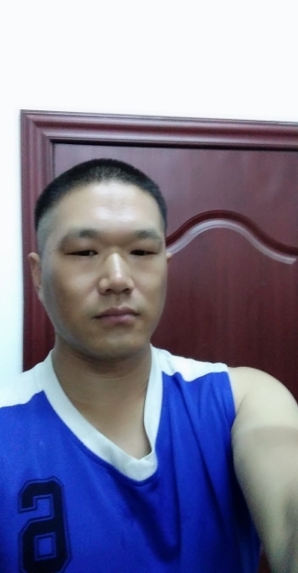 会飞的鱼的第一张照片--驻马店相亲服务中心