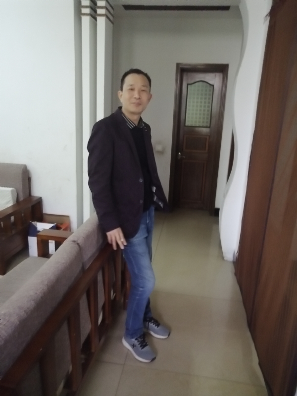 相亲相爱的第二张照片--驻马店相亲服务中心