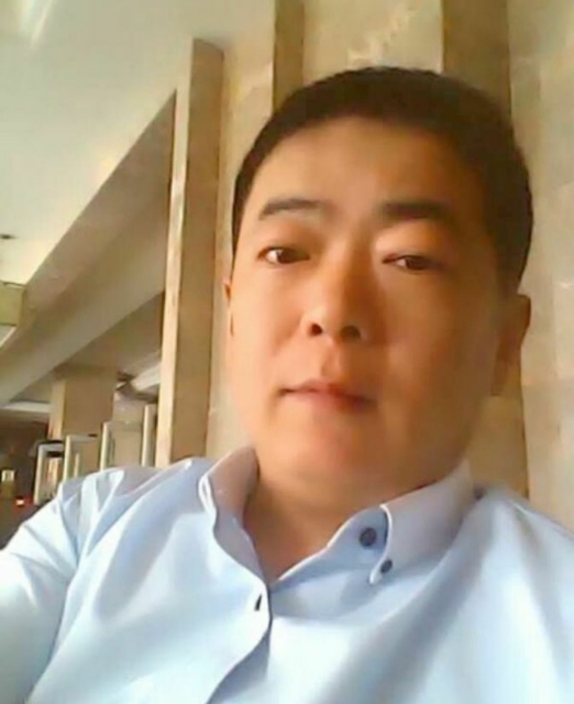 落叶随风的第一张照片--驻马店相亲服务中心