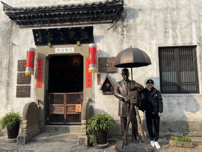 喝可乐的猫的第一张照片--驻马店相亲服务中心