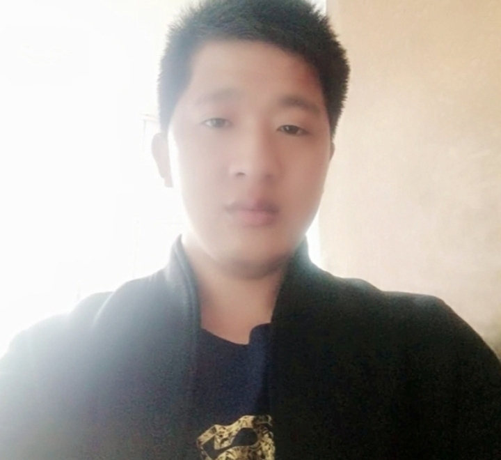 形影不离的第一张照片--驻马店相亲服务中心