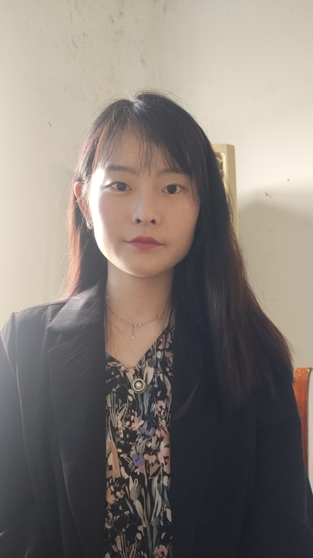 啾啾儿的第一张照片--驻马店相亲服务中心