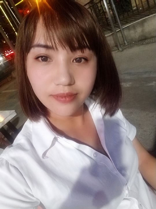 CC的第二张照片--驻马店相亲服务中心