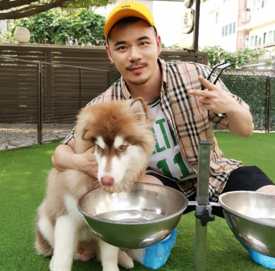 坚持的第一张照片--驻马店相亲服务中心