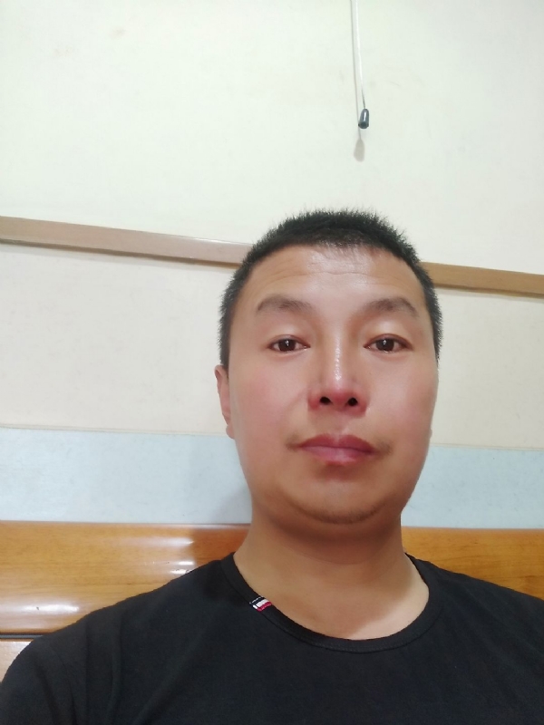 快乐的小鱼儿的第一张照片--驻马店相亲服务中心