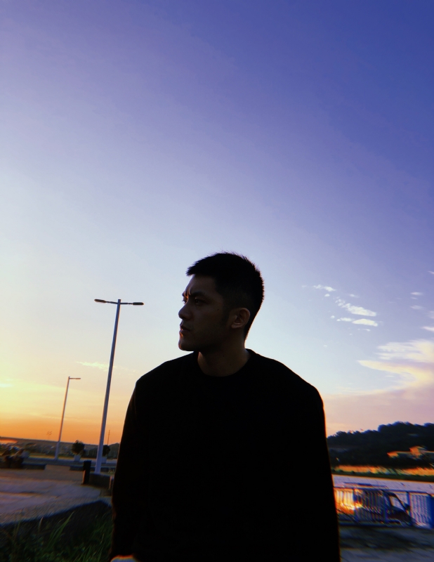 只抽半根煙的第二张照片--驻马店相亲服务中心