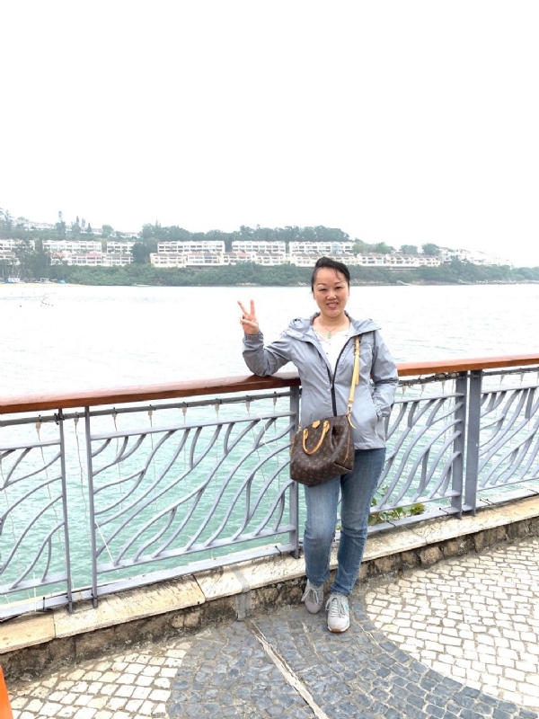 梅子的第三张照片--驻马店相亲服务中心