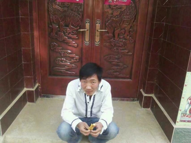 潘先生的第一张照片--驻马店相亲服务中心