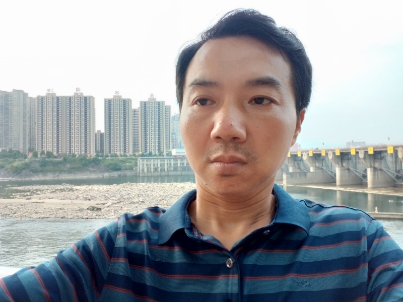 yangguang的第一张照片--驻马店相亲服务中心