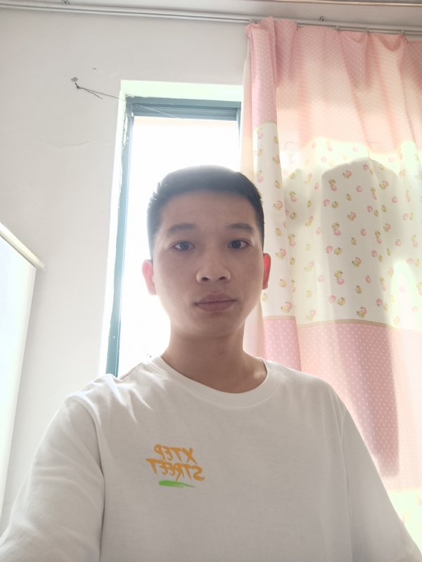 朱公子的第三张照片--驻马店相亲服务中心