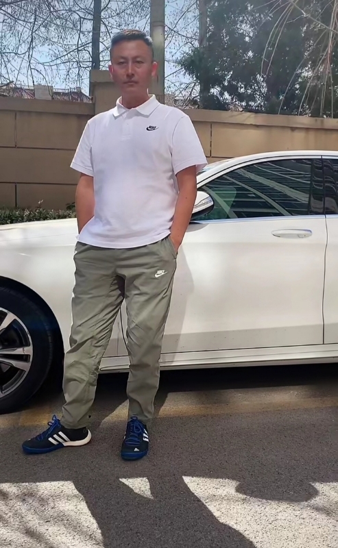 撕心裂肺的第一张照片--驻马店相亲服务中心